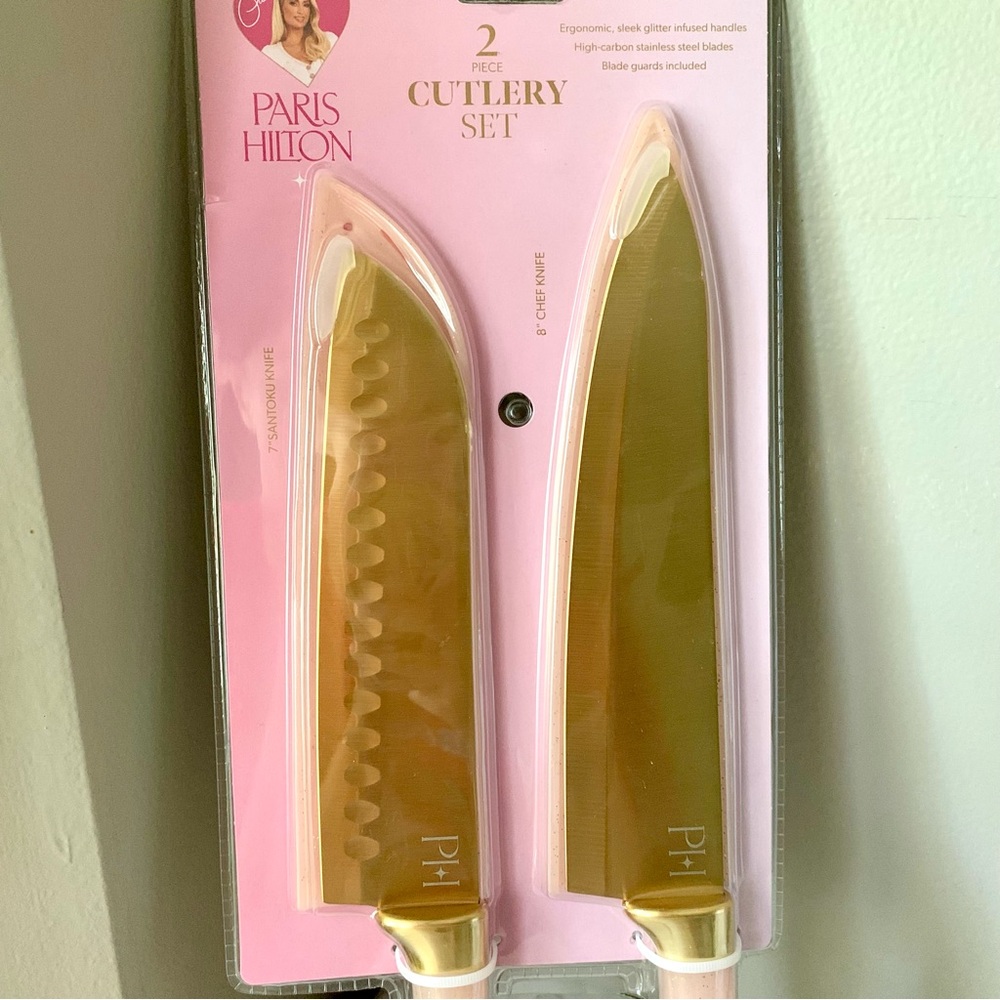New PARIS HILTON 2 PIECE CUTLERY SET KITCHEN KNIFE SET PINK & GOLD - Picture 2 of 3